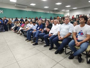 Paulo Dantas lança primeira edição do projeto 'Governo Trabalhando' em Arapiraca e visita audiência do PPA