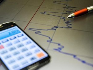 Mercado financeiro prevê queda de 1,18% da economia este ano