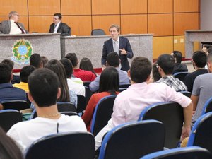 Esmal leva até Arapiraca treinamento de aprovados para estágio em Direito