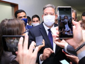 Almoço com Lira nesta terça-feira terá ao menos 21 governadores