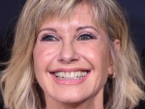 Olivia Newton-John luta está na batalha contra o câncer pela 3ª vez