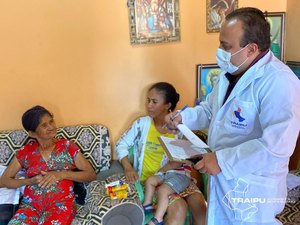 Idosos recebem atendimento médico domiciliar em Traipu