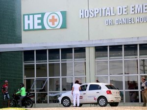 Homem de 48 anos morre no Hospital de Emergência do Agreste após mal súbito durante viagem