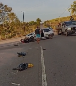Casal fica gravemente ferido em colisão entre carro e moto na AL-115 em Girau do Ponciano