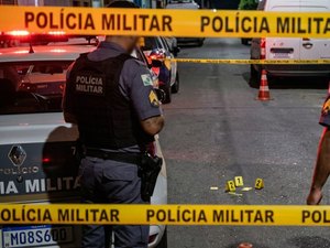 Homem é morto com tiros na cabeça e no tórax no bairro Benedito Bentes