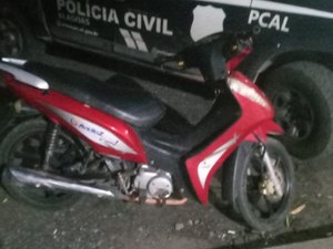 Homem é detido em motocicleta com queixa de furto no bairro Manoel Teles