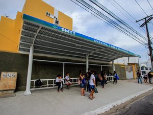 Maceió ganhou 42 novos abrigos de ônibus em 2018