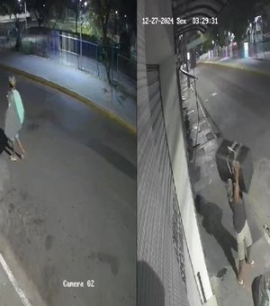 Câmeras flagram homem invadindo e furtando bar em Caruaru; prejuízo é de R$ 12 mil