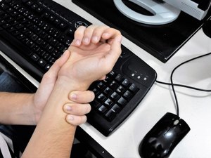 Doenças ocupacionais afastaram mais de 2.700 alagoanos do trabalho
