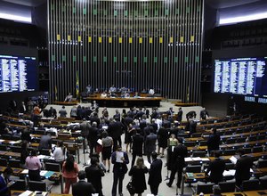 Deputados aprovam criação do Documento de Identificação Nacional
