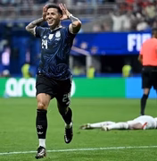 Lautaro marca no fim, Argentina vira sobre Inglaterra e vai à final da Copa