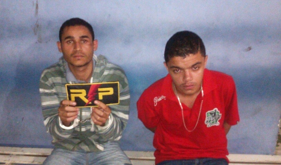 Jovens assaltam posto de combustível e são presos em perseguição