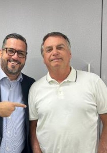 Leonardo Dias: “Bolsonaro sempre foi perseguido sem que nunca provassem nada contra ele”