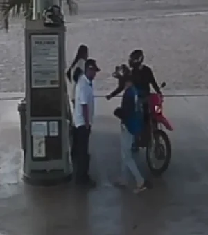 [Vídeo] Dupla assalta funcionários de posto de combustíveis no bairro Eldorado, em Arapiraca