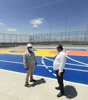 Prefeito Luciano Barbosa visita canteiros das obras de revitalização do Lago da Perucaba