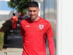 Zagueiro do CRB fala em felicidade por gol decisivo, mas é cauteloso ao comentar série invicta