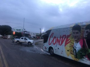 Vídeo: Banda de forró chega à cidade, mas prefeito cancela festa e desaparece no Agreste