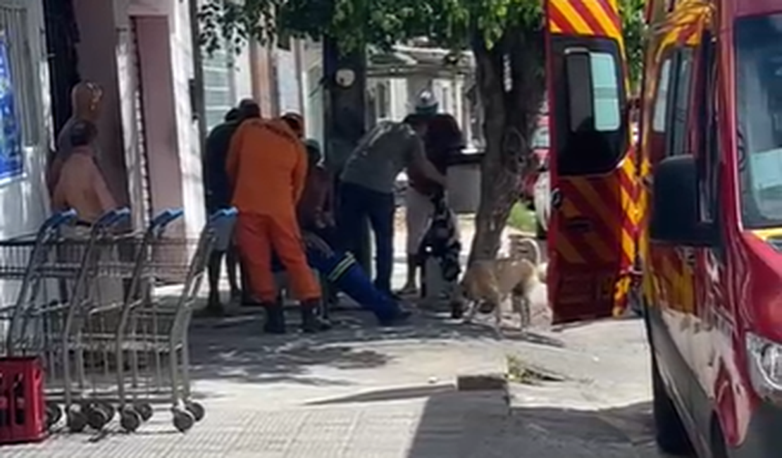 [Vídeo] Trabalhador fica ferido após cair de andaime de três metros em Maceió