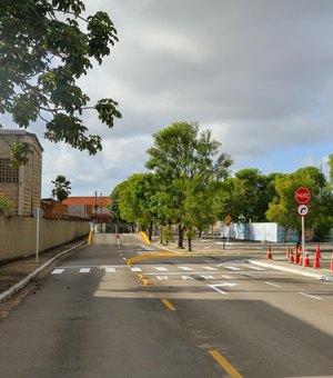 Detran/AL elimina baliza, meia-embreagem e libera uso de veículos particulares