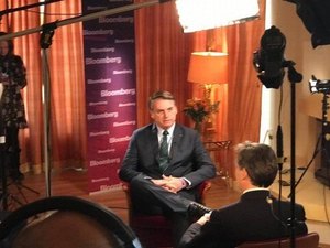 'Se por acaso ele errou, terá que pagar ', diz Bolsonaro sobre filho Flávio 