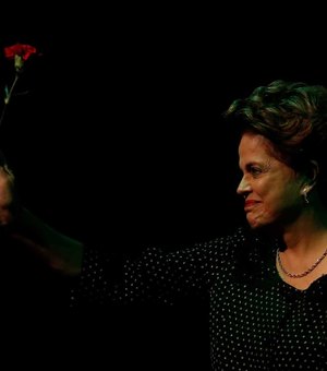 Chamada de burra, Dilma ganha indenização de R$ 60 mil de cursinho