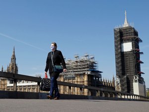 Covid-19 pressiona Reino Unido a seguir lockdowns de França e Alemanha