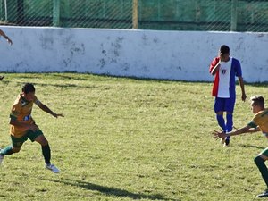 Santa supera problemas e Ipanema vence com gols do arapiraquense Kiko Alagoano