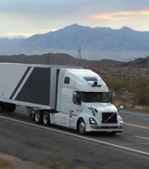 Caminhões autônomos da Uber começam a fazer transporte comercial de carga