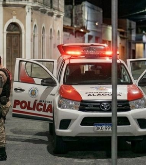 Homem é preso por furto qualificado após ser contido por seguranças no Benedito Bentes