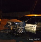 Três veículos se envolvem em acidente e uma pessoa fica ferida na AL 110 em Arapiraca