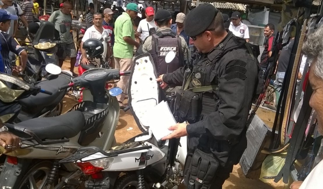 Homem tentava vender moto com registro de roubo mas foi preso