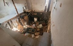Engenheiro do órgão avaliou a situação e interditou residências atingidas