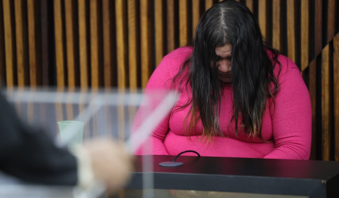 Acusada de matar sargento muda versão e reafirma legítima defesa durante júri