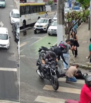 Ônibus tem vazamento de combustível na pista e provoca acidente e transtornos na Jatiúca