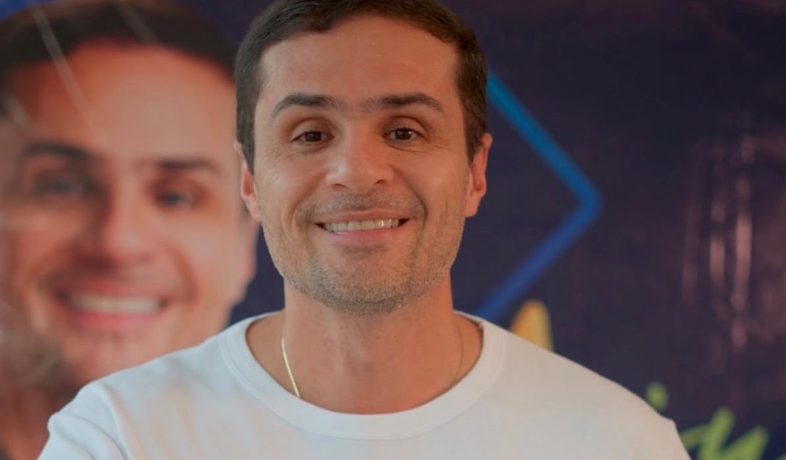 Campanha de Alexandre Ayres ganha as ruas de Maceió com adesivaço neste sábado (22)