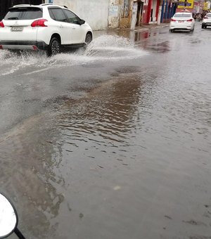 Chuvas caem na capital e Defesa Civil segue monitoramento