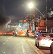 Moradores protestam contra falta d’água e bloqueiam pista em Cruz das Almas