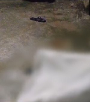 Homem sai de casa para atender ligação e é assassinado a tiros no Guaxuma