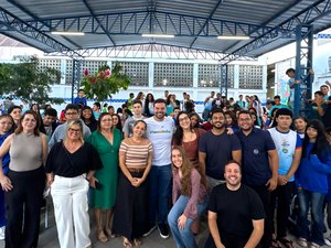 Chico Filho visita escolas de Maceió que vão participar do programa Plenarinho