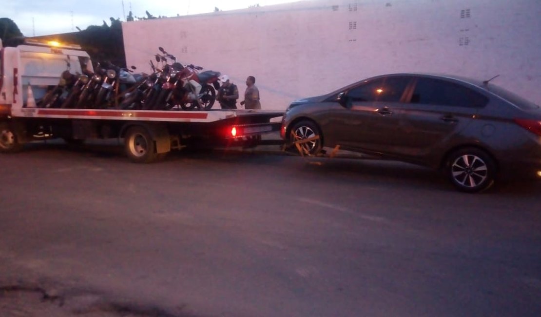 Polícia realiza operação para coibir irregularidades no trânsito, em Maceió