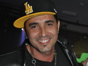 Justiça determina que Latino pague R$ 500 mil em pensões atrasadas