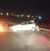 [Vídeo] Acidente envolvendo dois carros é registrado na Ladeira do Catolé