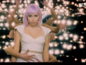 Netflix libera trailer da 5° temporada de “Black Mirror” com a participação de Miley  Cyrus 