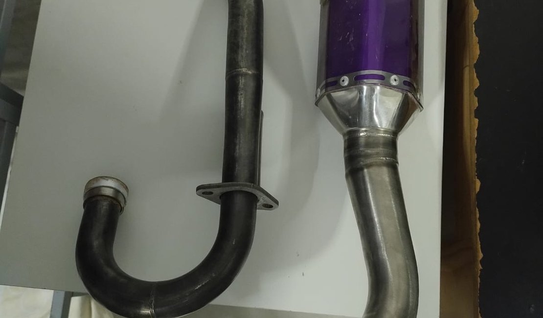 PM flagra moto com descarga adulterada e excesso de ruído no interior de AL