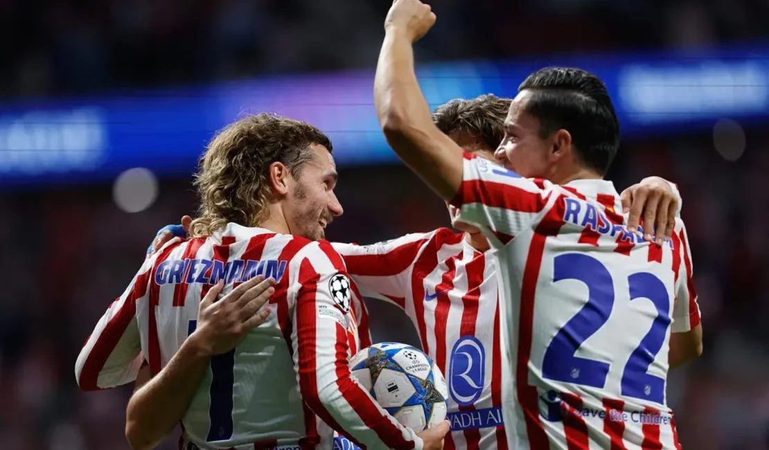 Griezmann bate recorde, e Atlético de Madrid goleia Frankfurt na Champions