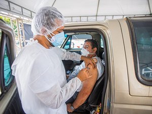 Pontos de vacinação contra Covid-19 em Arapiraca funcionarão neste Domingo de Páscoa