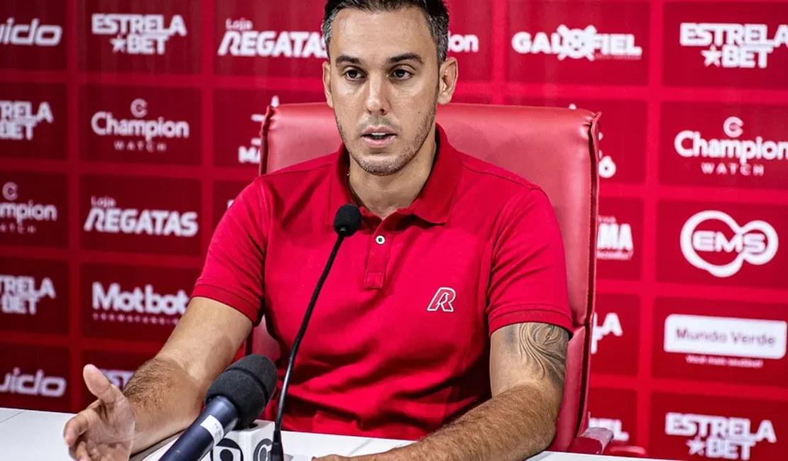 Executivo de futebol Thiago Paes se despede do CRB: “Saio de cabeça erguida'