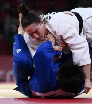 Mayra Aguiar relembra momentos de superação antes da medalha: 'Foram difíceis os últimos tempos'