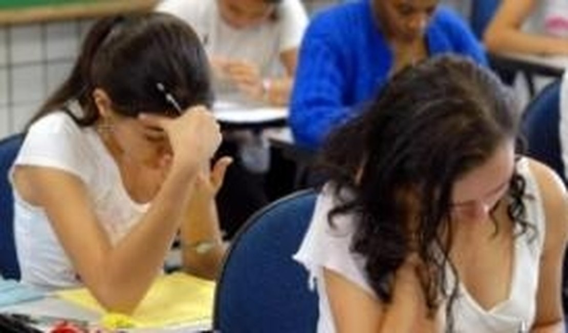 Sem acordo, estudantes poderão pagar parte da mensalidade fora do Fies