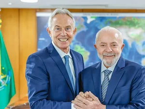 Lula e Tony Blair conversam sobre G20 e combate a extremismo